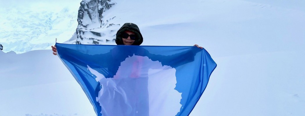 SONJA SALOBIR LINDSAY: FALKLANDSKI OTOKI, JUŽNA GEORGIA IN ANTARKTIKA